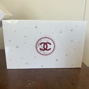 Chanel White and Red Box